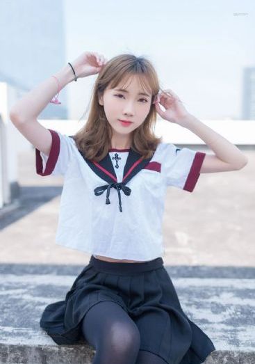 美剧《偷偷》免费观看