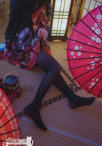 团鬼六女教师在线观看