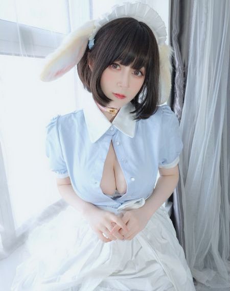 军舰上的女兵