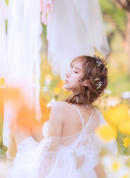 陈都灵