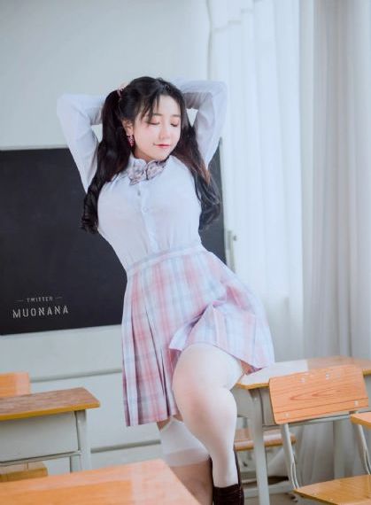 方子传未删减咬奶片段